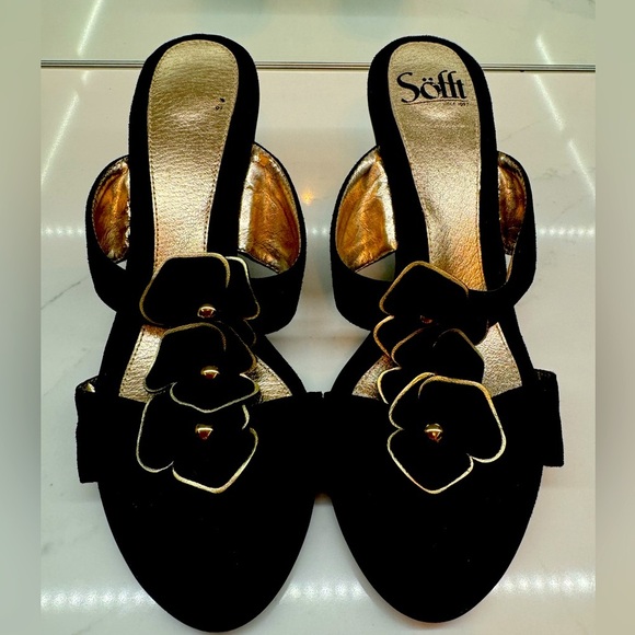 Sofft Shoes - Sofft Black and Gold Flower Detail Suede Heeled Shoes Size 8 Never Worn!